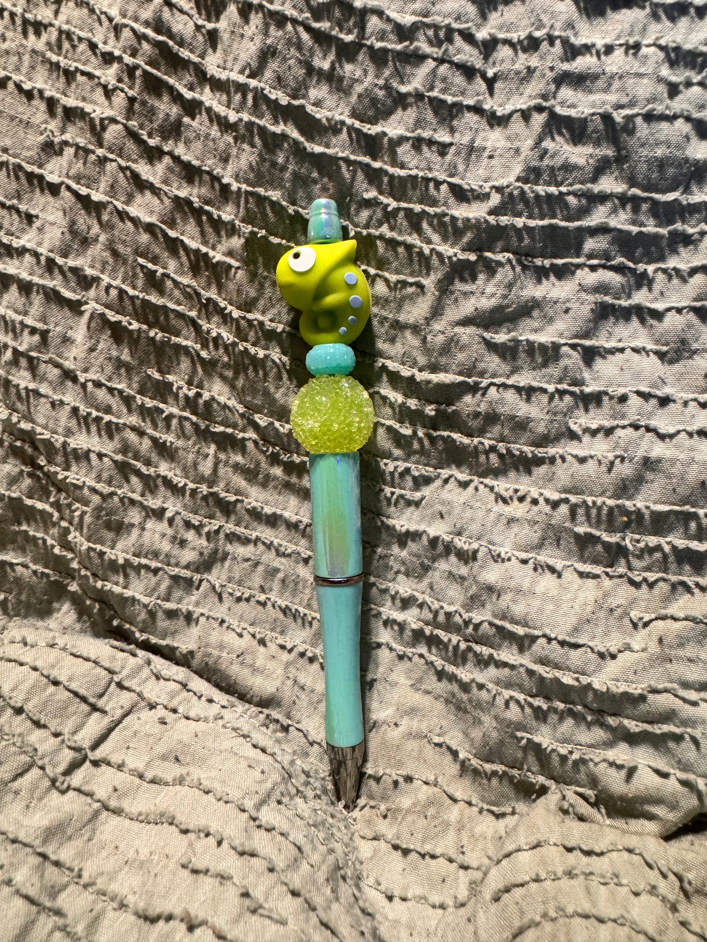 Chameleon pen