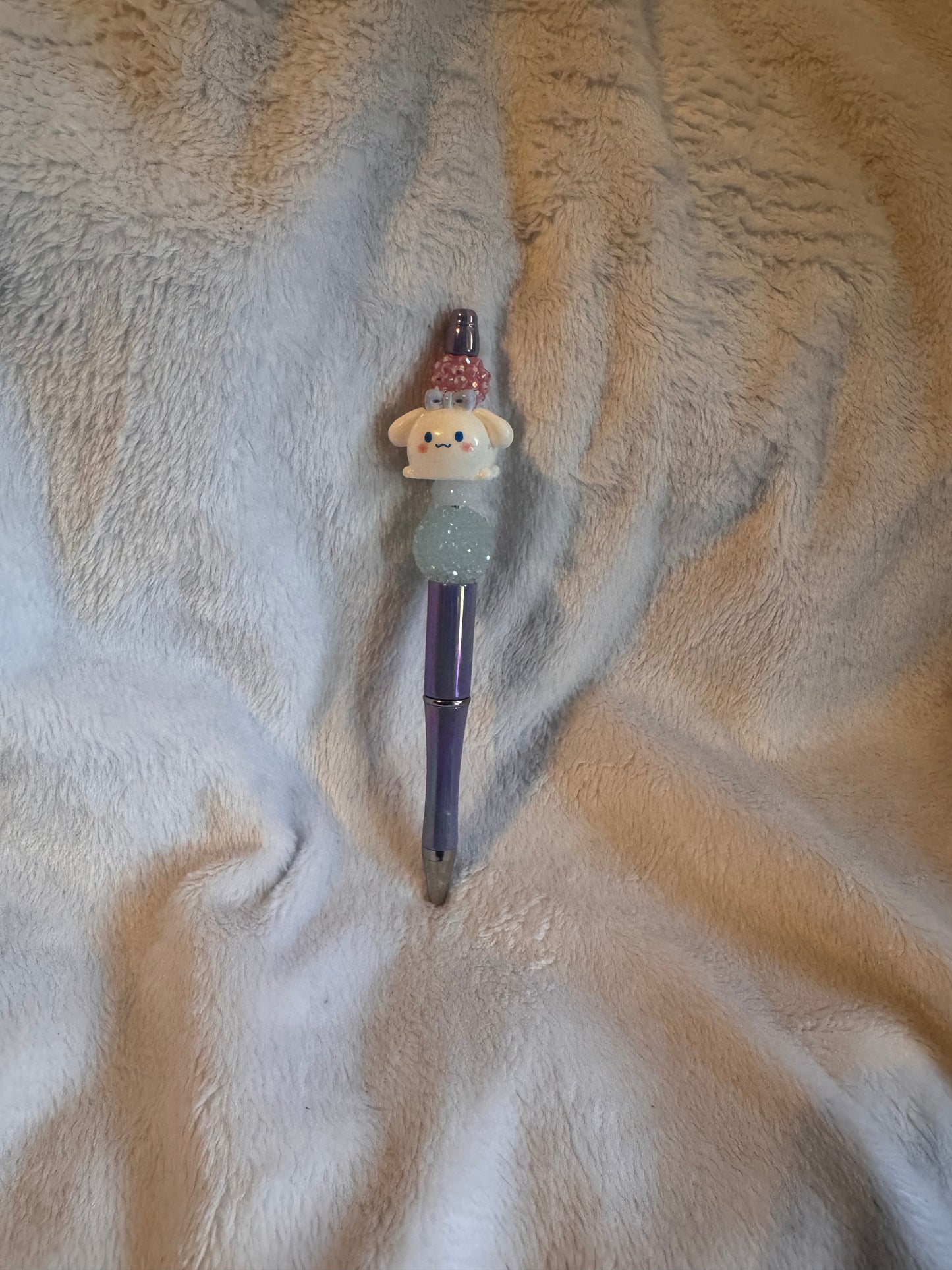 Cinnamon roll pen