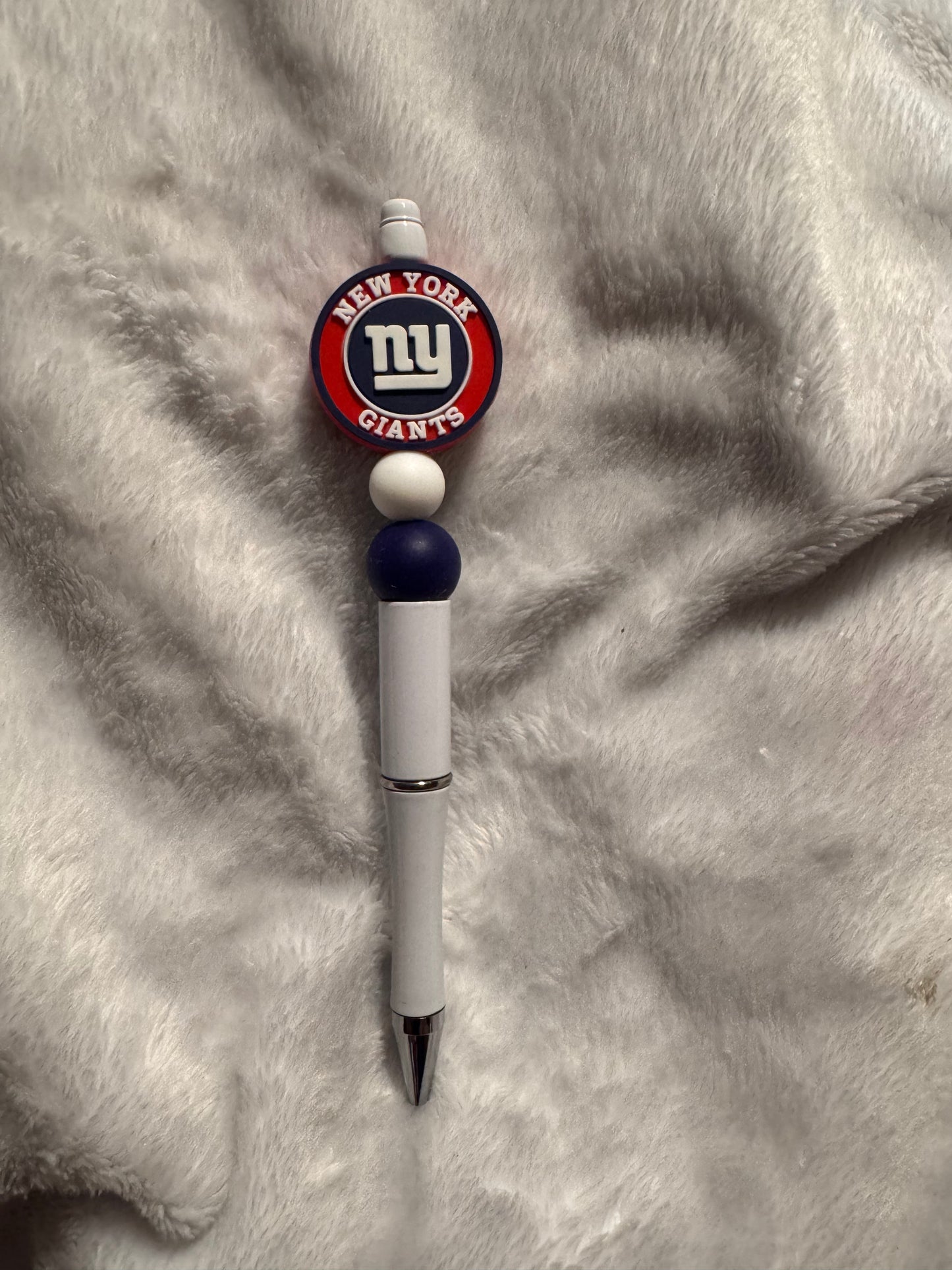 Giants pen