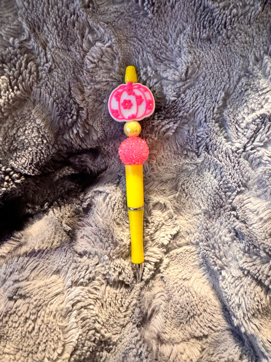 Pink daisy pumpkin pen